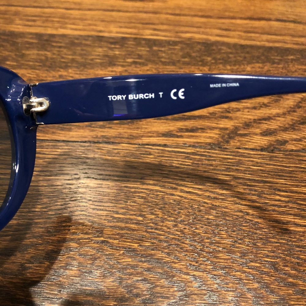 NWT Tory Burch pattern cat eye sunglasses - Picture 6 of 7